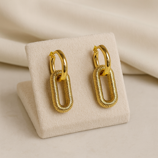 Aros 'Orienta' Bañados en Oro de 18K – Elegancia Atemporal y Diseño Exclusivo