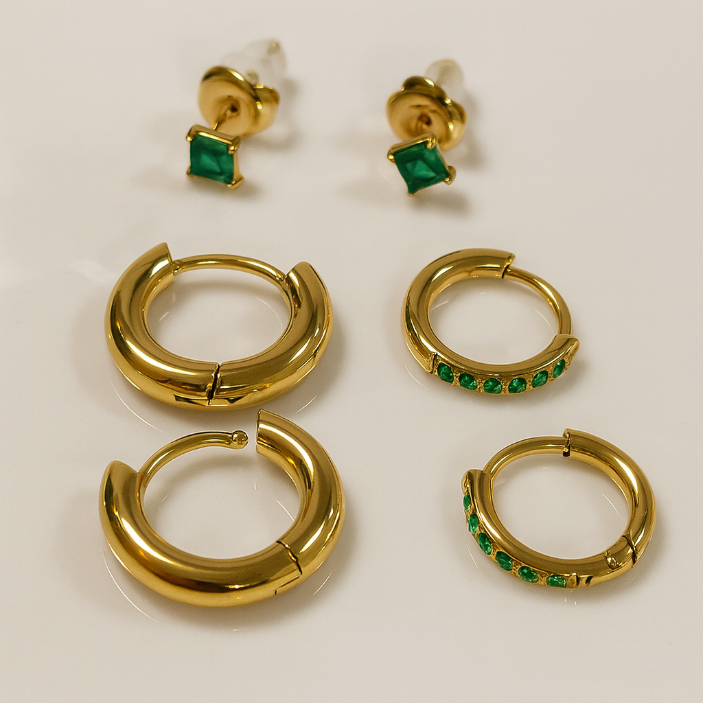 Dúo de Aretes Tipo Argolla – Elegancia Clásica Bañada en Oro 18K