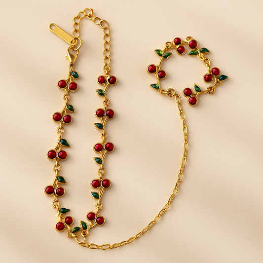 Pulsera-esclava doble "Cherry Glam"cadena dedo a muñeca con dijes con cuentas rojas y verdes en oro