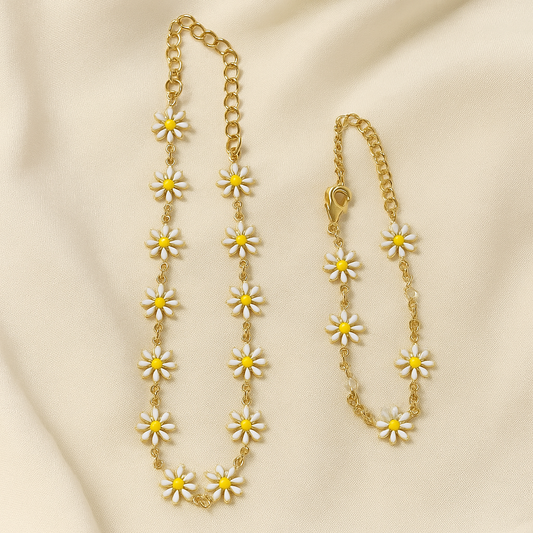Collar Flower Bañado en Oro – Belleza Floral que Ilumina tu Estilo