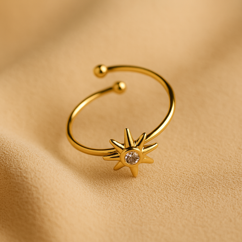Anillo con Dije de Estrella Bañado en Oro – Brilla con Estilo Propio