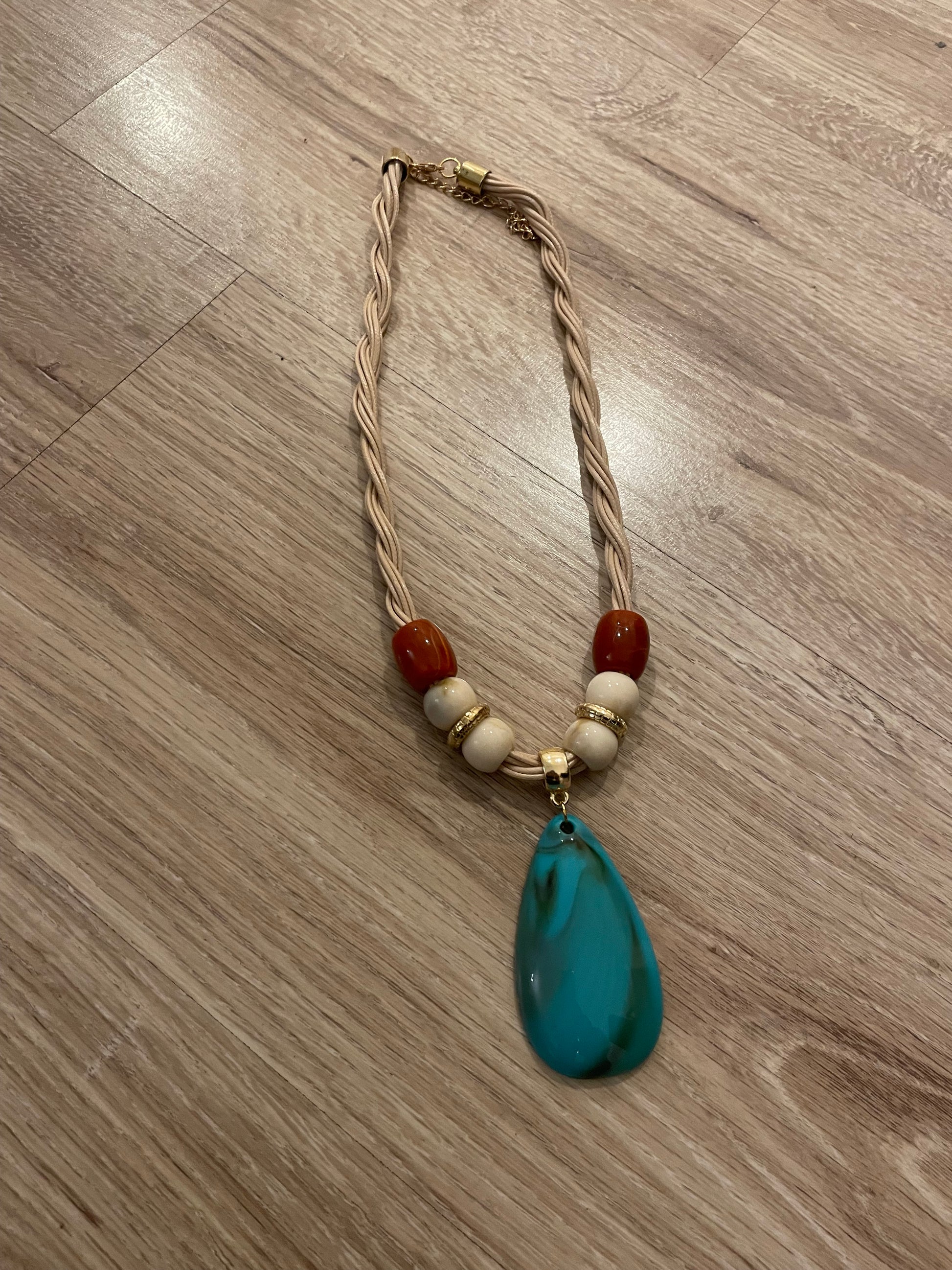 Collar Gota Turquesa del Mar